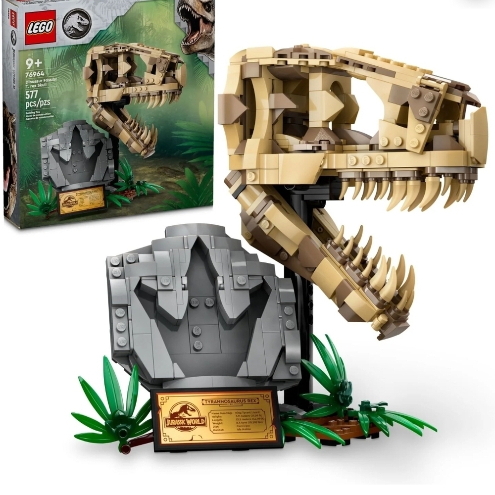 LEGO Jurassic World T. Rex Skull Display Set
